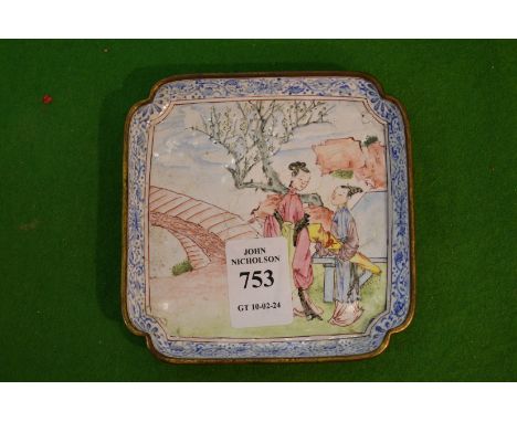 A small Chinese enamel dish.