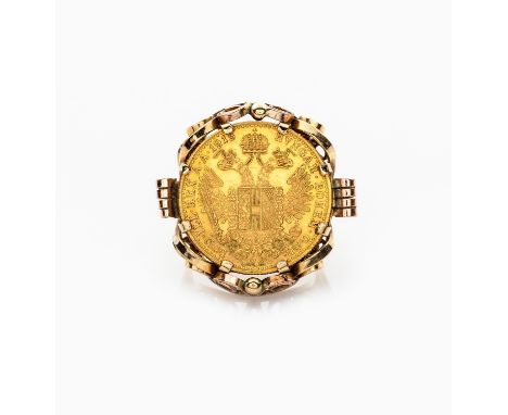 Centred with an Austrian Ducat '1915' gold coin, the gallery with scrolling decoration, in 14ct gold, ring size K