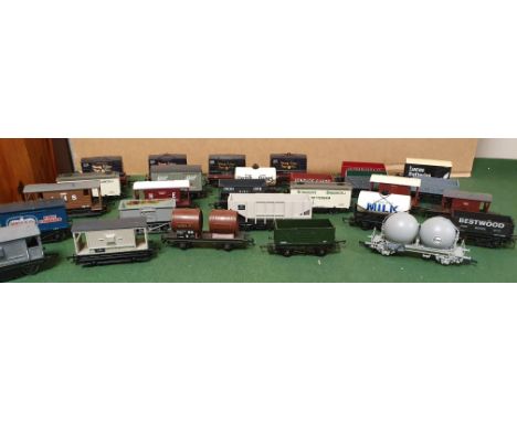 Various OO Gauge Wagons &amp; Rolling Stock, 46 in total, from Lima. Dapol, Tri-ang - mostly unboxed