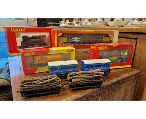 Hornby OO Gauge Train Collection, inc Loco Engine, Diesel 37063 (R348) + Rolling Stock Assortment