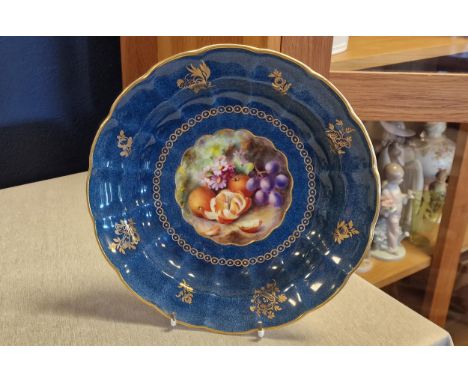 Royal Worcester Fruits Antique 1912 Fluted Cabinet Plate, handpainted and signed Harry Martin, 24cm diameter