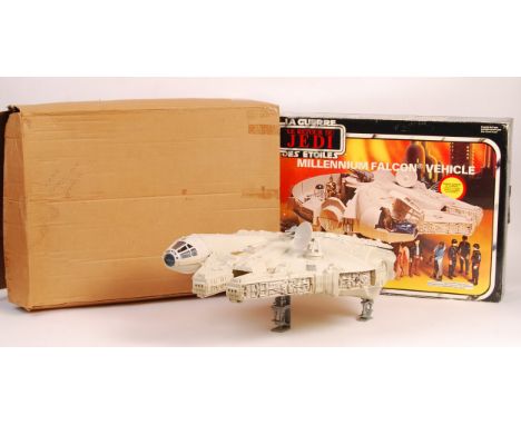 A good vintage Palitoy made Star Wars ' Millennium Falcon Vehicle ' action figure playset. 100% complete, including Jedi trai