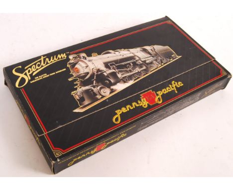A Bachmann Spectrum 00 Gauge model railway trainset locomotive 0840-14 Pennsylvania K-4 Pacific 4-6-2 steam locomotive 1361 a