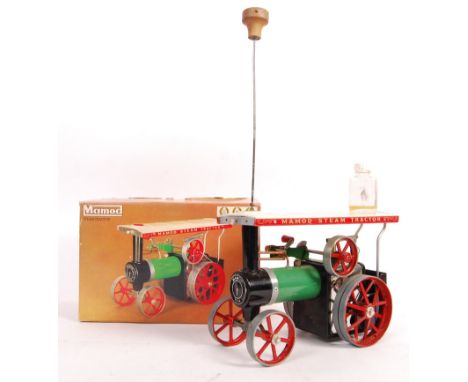 An original vintage Mamod boxed live steam model Steam Tractor TE1A Traction Engine complete in original box with liquid fuel