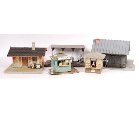 A collection of 5x original vintage Pola / LGB / Faller / Piko style G scale garden model railway train set trackside accesso