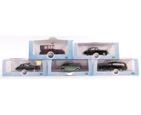 A good collection of x5 Oxford ' Automobile Company ' 1/43 scale precision diecast models. Includes; RD001, ASH002, DS002 and