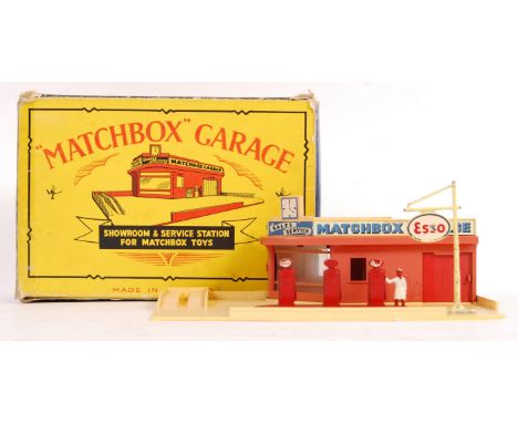 An original vintage Matchbox Lesney ' Garage ' ' Showroom &amp; Service Station ' diecast model playset. Plastic construction