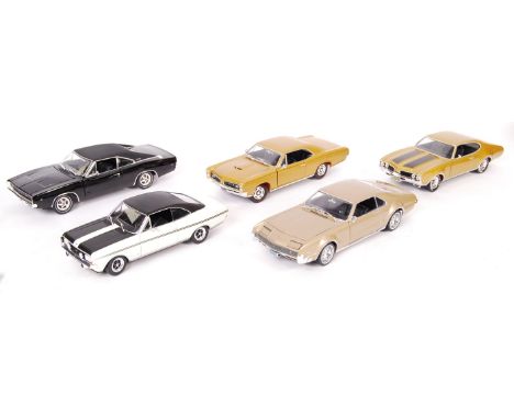 A collection of 5x 1/18 scale diecast models comprising: Ertl 1968 Dodge, Road Signatures 1966 Oldsmobile Toronado. Revell Op