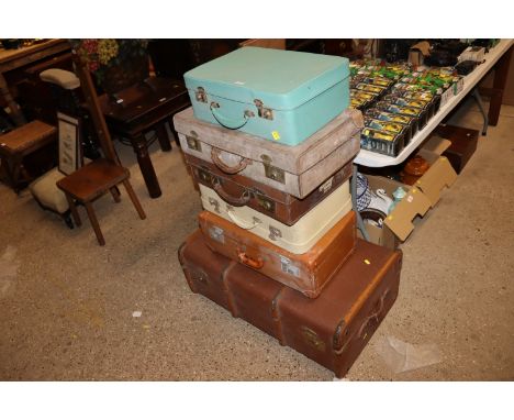 Six items of vintage luggage