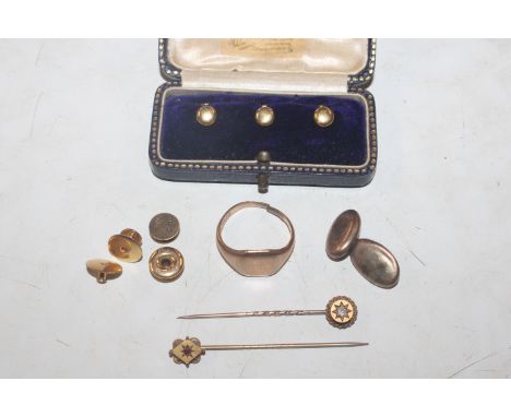 A 9ct gold ring AF, A single 9ct gold cufflink, three 9ct gold studs and a 15ct gold stud approx. total weight 10.5g, 3 18ct 