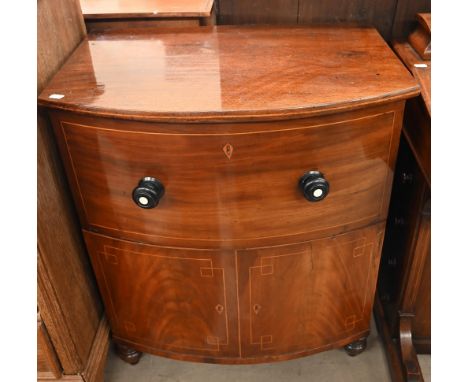 A 19th century mahogany bowfront chest commode, 65 x 45 x 75 cm Ivory submission reference number 5BLD8KYG 