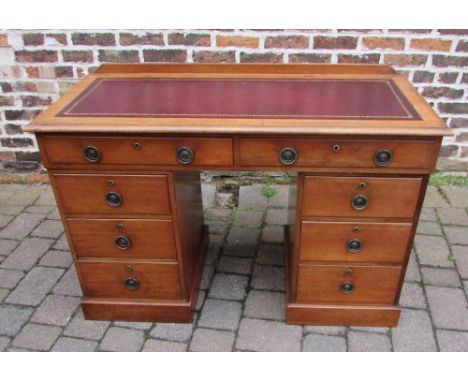 Victorian pedestal desk