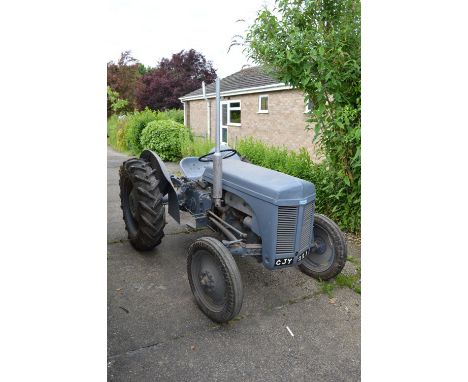 1952 Grey Ferguson tractor 'GJY 221' with original registration book (battery not included with sale)