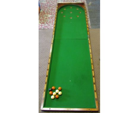 Bagatelle board with balls