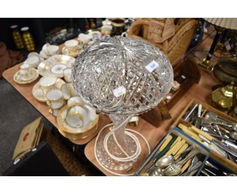 An art deco clear cut crystal glass side lamp of mushroom form in fine condition