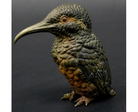 An early 20thC cold painted bronze figure of a kingfisher, in the manner of a Franz Bergman, 7cm high