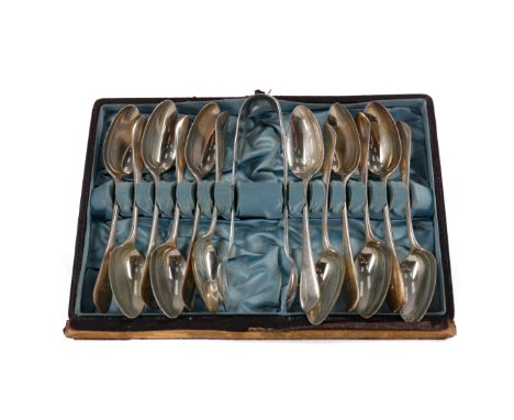 SET OF TWELVE VICTORIAN SILVER TEASPOONS, maker SW, Glasgow 1887, with initial engraved terminal, 12.6cm long, along with sil