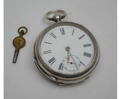 A VICTORIAN SILVER CASED GENTLEMAN'S POCKET WATCH, white enamel dial with Roman numerals and secondary dial (key wind movemen