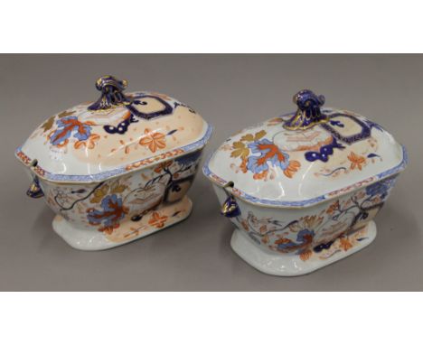 A large quantity of  Masons Ironstone dinnerwares. The tureens 30 cm long.
