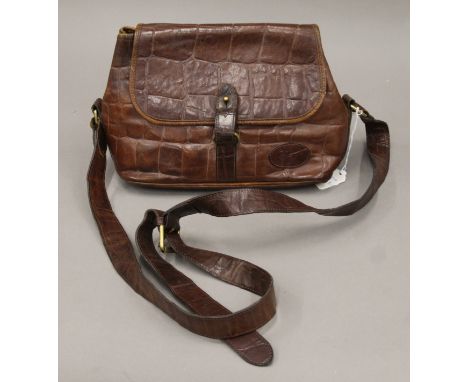 A Mulberry leather handbag. 30 cm wide.