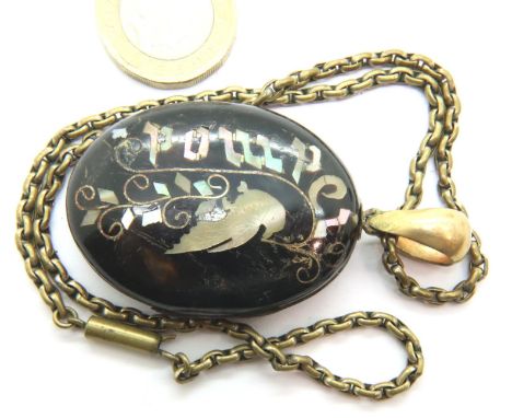 Rare Victorian Pompeii souvenir mother of pearl and tortoiseshell locket with chain. P&amp;P Group 1 (£14+VAT for the first l