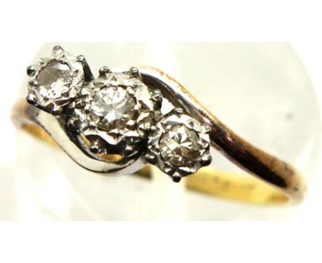 18ct gold illusion set diamond ring, size K/L, 2.1g. P&amp;P Group 1 (£14+VAT for the first lot and £1+VAT for subsequent lot