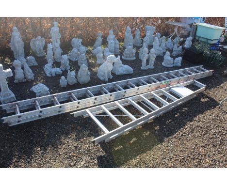 A large Abru stair master aluminium double extending ladder (closed length 4.48metres)
