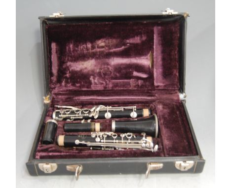 A King Tempo clarinet, in fitted carry case