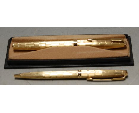 A Parker 61 Stratos fountain pen together with matching ball point pen, boxedCondition: No personalisation.Both with light we