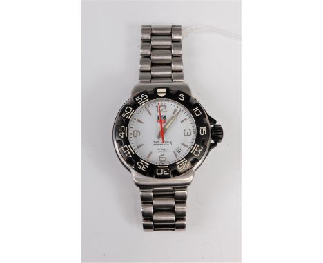 A gentleman's Tag Heuer Formula 1, 200m wristwatch, the white dial with silvered Arabic quarter hour and baton hours, seconds