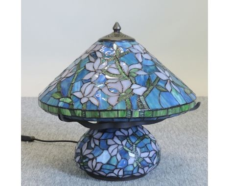 A Tiffany style table lamp, 42cm tall overall