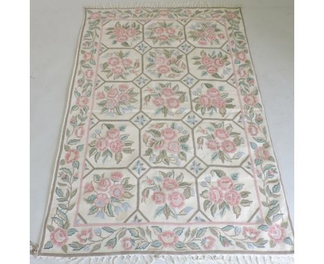 A modern tapestry wall hanging, 190 x 120cm 