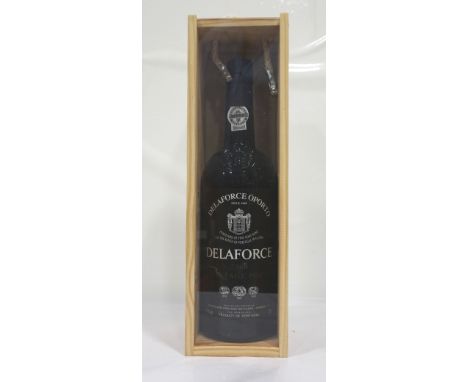 DELAFORCE 2000 VINTAGE PORTAfter an excellent growing season, Delaforce declared vintage in 2000.  75cl.  20% abv.  In origin