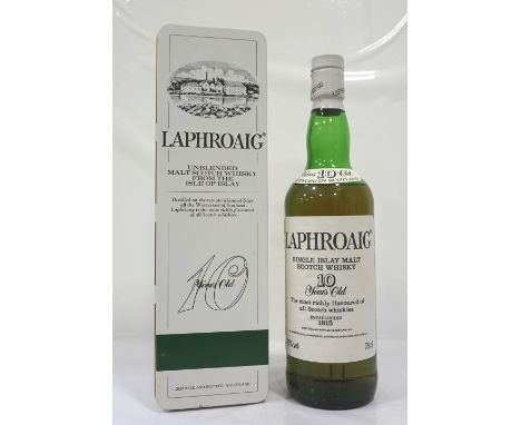 LAPHROAIG 10YOWell-presented bottle of the pre-Royal Warrant Laphroaig 10 Year Old Single Malt Scotch Whisky.  75cl.  40% abv