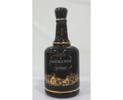 GLENGOYNE 17YONicely presented bottle of Glengoyne 17 Year Old Single Malt Scotch Whisky in a distinctive black and gold cera