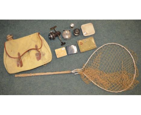 SHAKESPEARE FLY FISHING REEL W/ ORIGINAL BOX - Isabell Auction