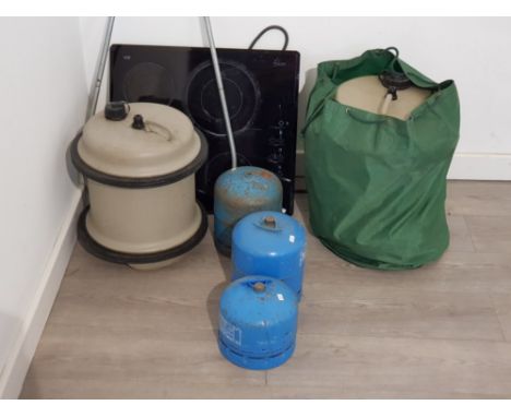 2 caravan water barrels with 1 roller together with 3 gas bottles and Euro Kera Diplomat cooker hob