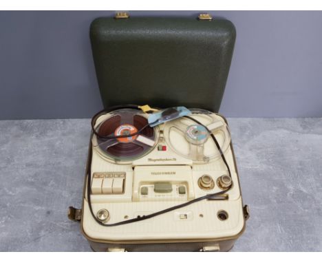 Vintage Telefunken magnetophon 76 reel to reel tape recorder