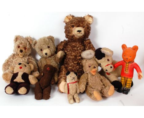 TEDDY BEARS; A collection of vintage teddy bears (and similar items) to include; a small open mouthed bear, large brown bear,