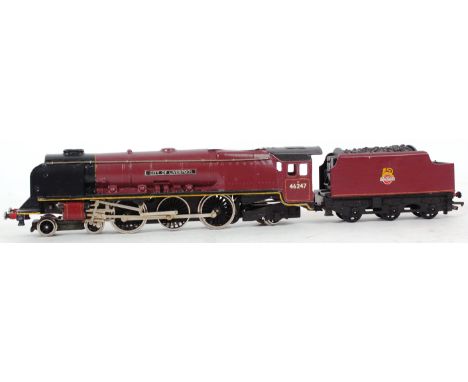 WRENN; An original vintage Wrenn Railways 00 gauge W2242 City Of Liverpool trainset locomotive. Unboxed.
