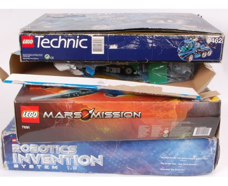 LEGO; A collection of 4x assorted vintage Lego building sets, each within the original boxes; Technics 8462, Mars Mission 769
