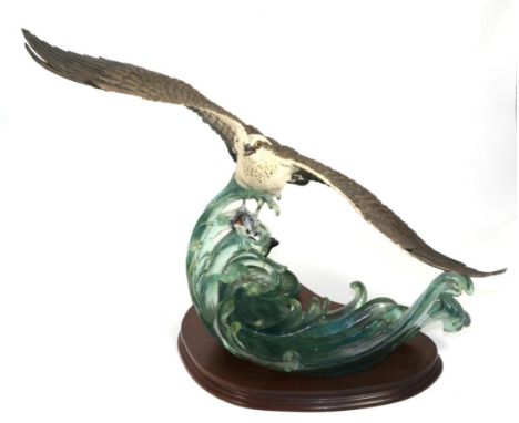 Border Fine Arts 'Osprey', Style Two, model No. L95 by David Burnham Smith, limited edition 145/950, on wood base, with certi