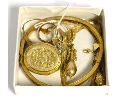 A diamond band ring, two other rings, a locket, pair of Victorian pendants, a broken 9ct gold chain and a bangle 