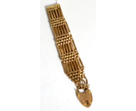 A 9ct gold gate link bracelet 