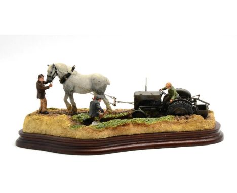 A Border Fine Arts 'The Last Laugh' (Fergie TE20), model No. B0946 by Ray Ayres, limited edition 871/950, on wood base, with 