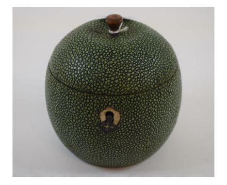 A tea caddy, 10 cm high