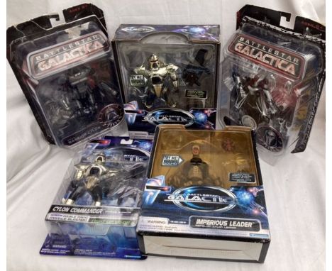 Battlestar Galactica: A collection of assorted Battlestar Galactica figures to include Cylon Commander x 2 (one with light up