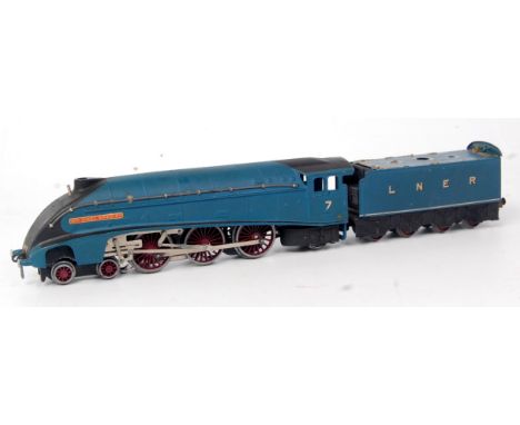 A Hornby Dublo post war 'Sir Nigel Gresley' engine and tender, missing coal from tender top (G)