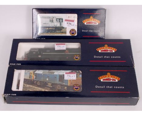 3 Bachmann BR green diesel locomotives 32-100 class 08 diesel shunter 1365 (G-BG), 32-400 class 25/3 diesel, details added (G