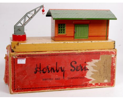 Hornby 1930-3 No. 2 goods platform with yellow cream base, tin printed building, later grey crane with red base, chips and sc